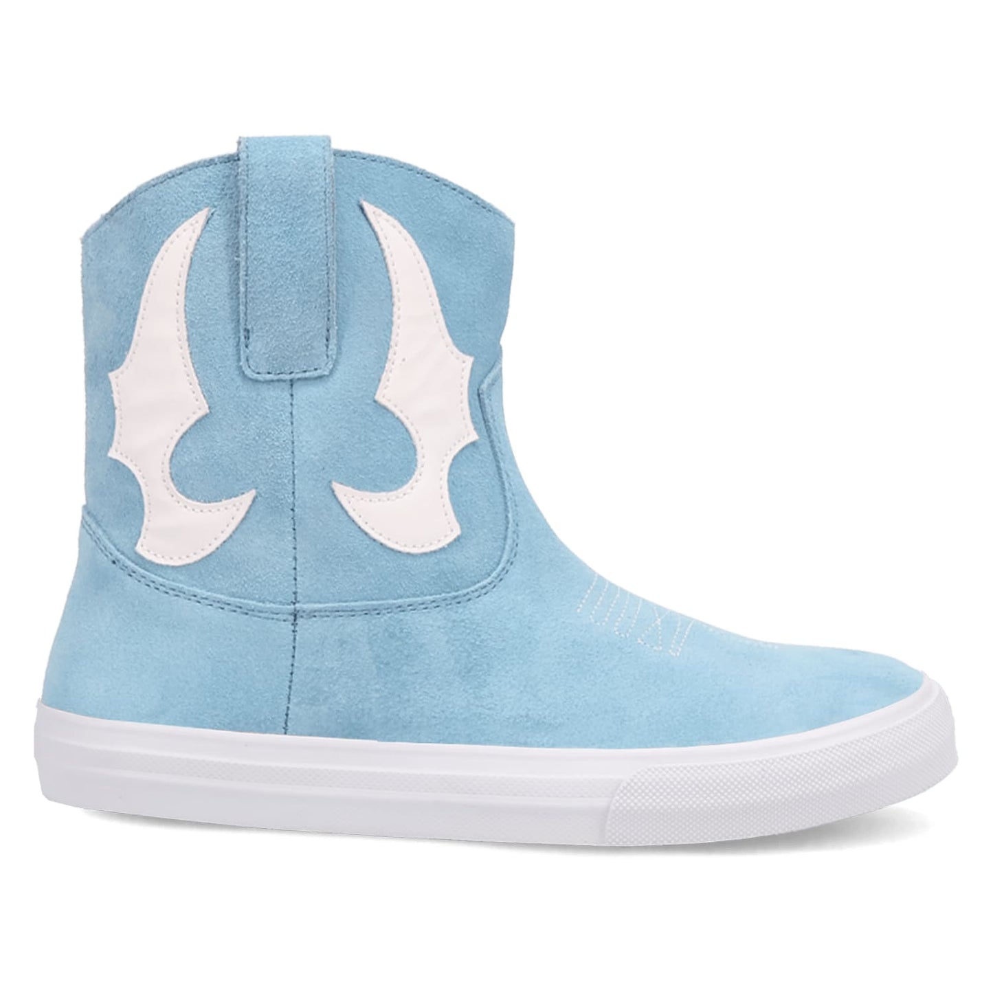 PRODUCT SHOT OLLIE SNEAKER AT 90 DEGREE INSIDE ANGLE