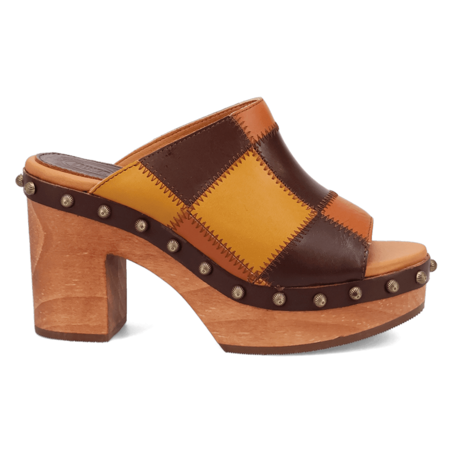 PRODUCT SHOT MOSAIC WOODEN SANDAL AT 90 DEGREE INSIDE ANGLE