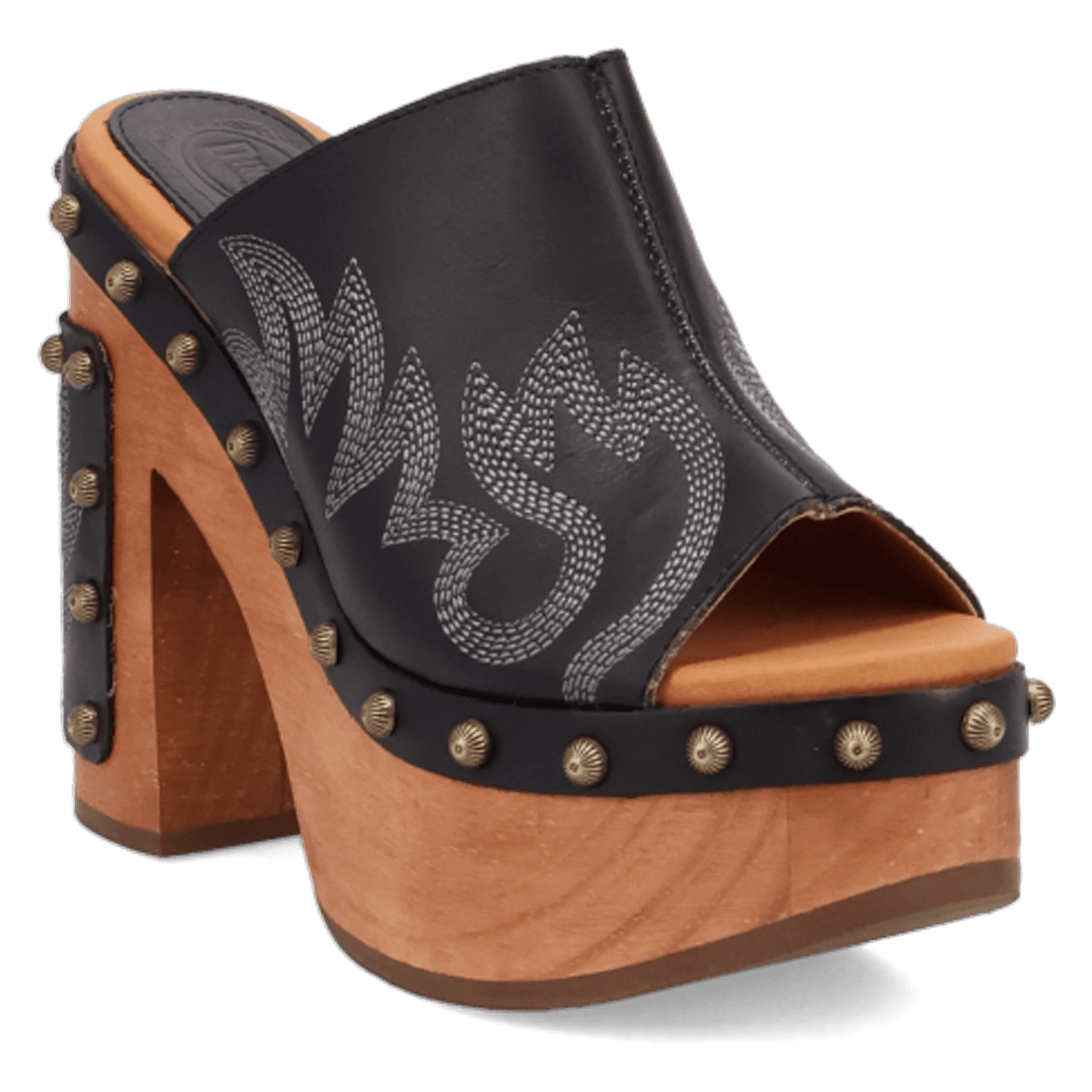 PRODUCT SHOT FREE SPIRIT WOODEN SANDAL AT 45 DEGREE ANGLE