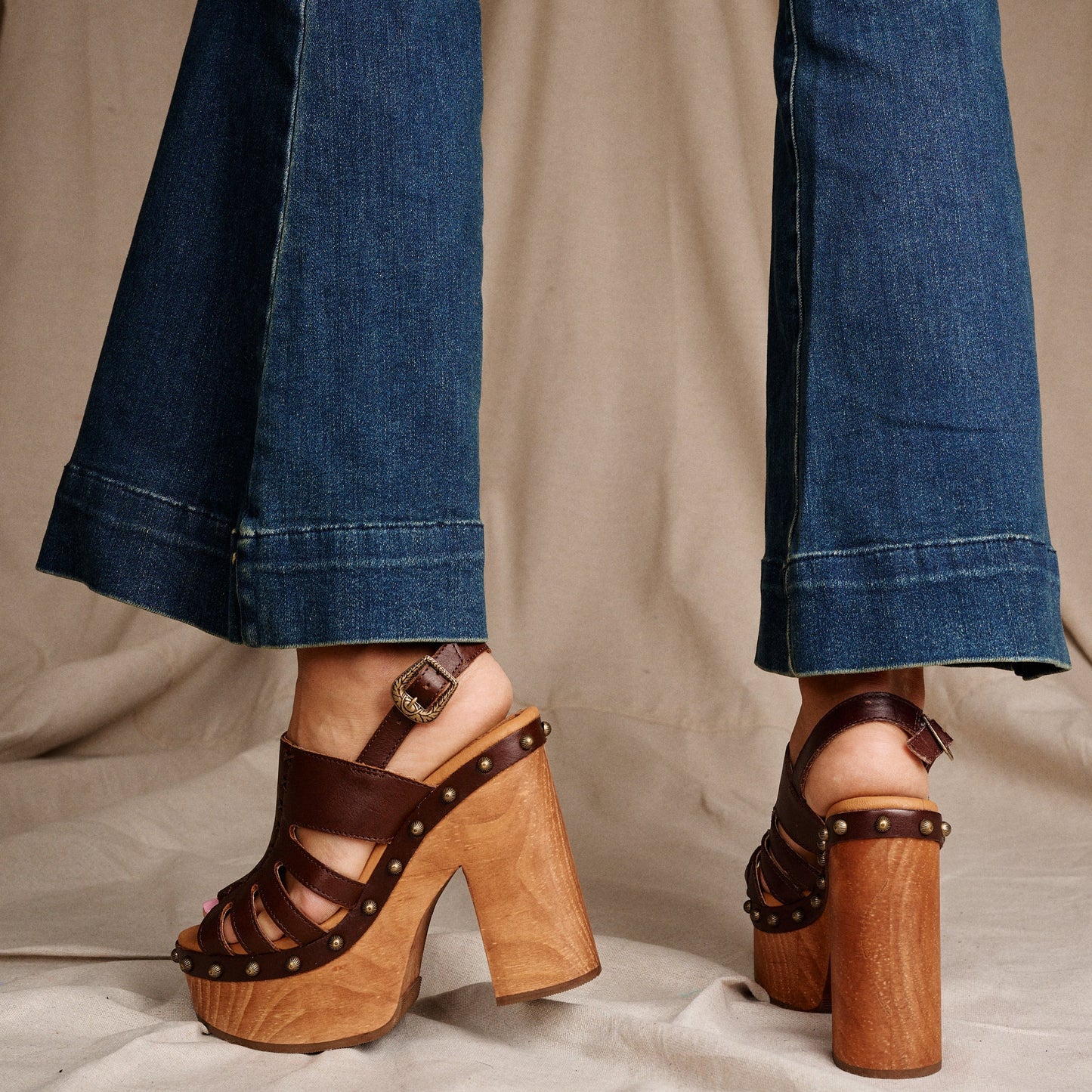 GEMA WOODEN SANDAL - Dingo1969