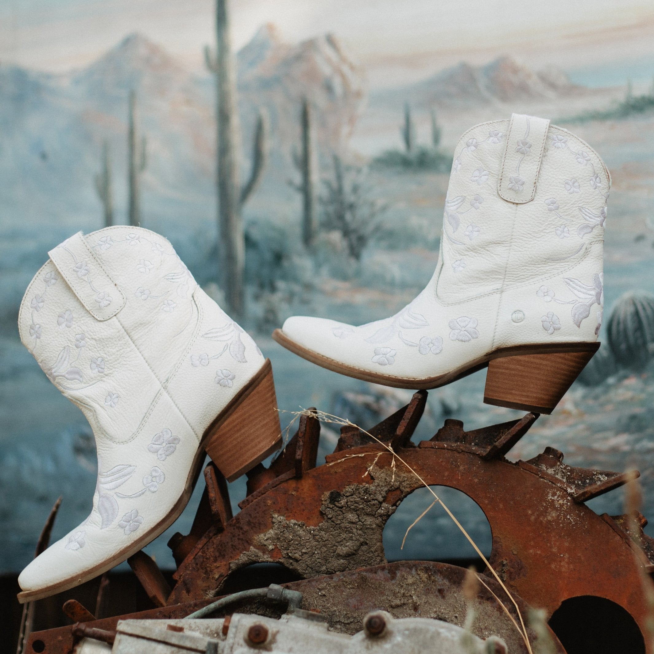 Ameri VINTAGE アメリ DIAGONAL TOE BOOTS Ameri（アメリ）の「DIAGONAL TOE BOOTS（ブーツ）」 - WEAR