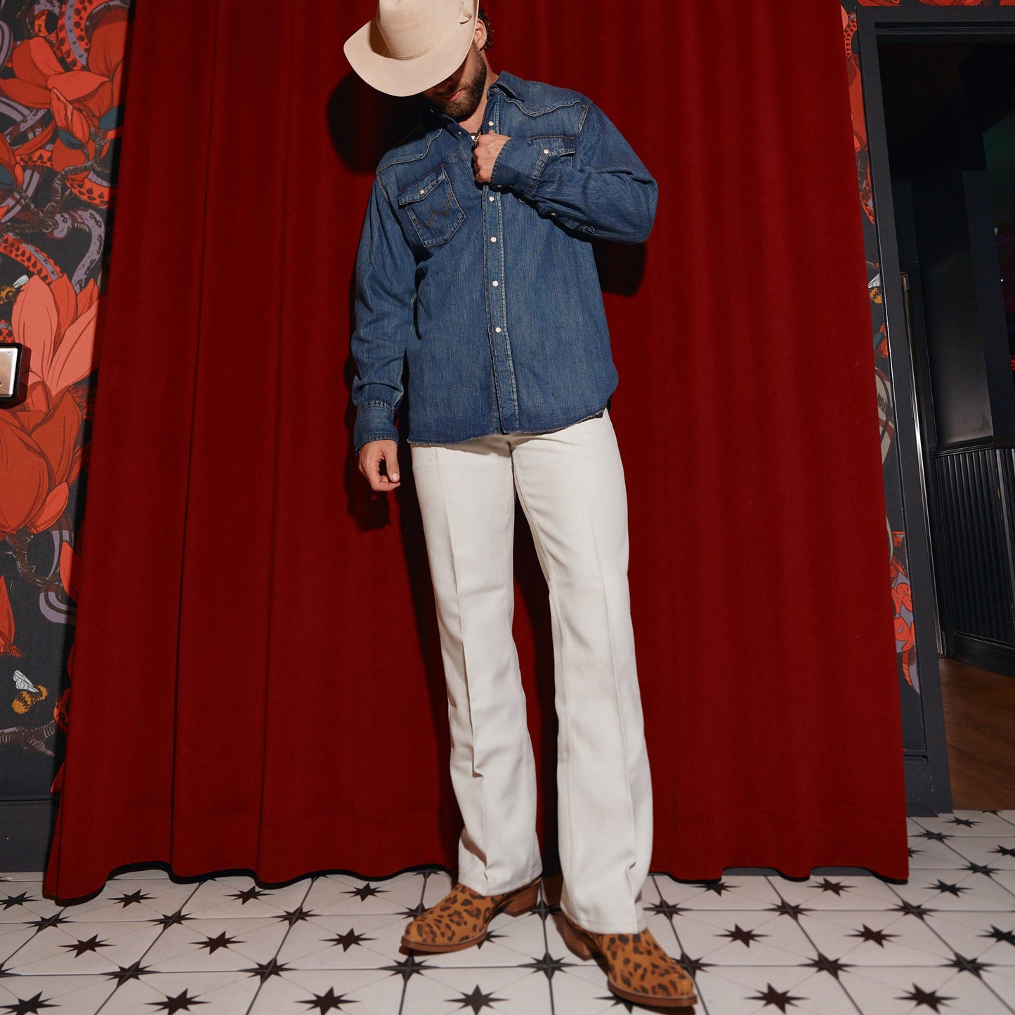 BULL'S EYE LEATHER BOOT