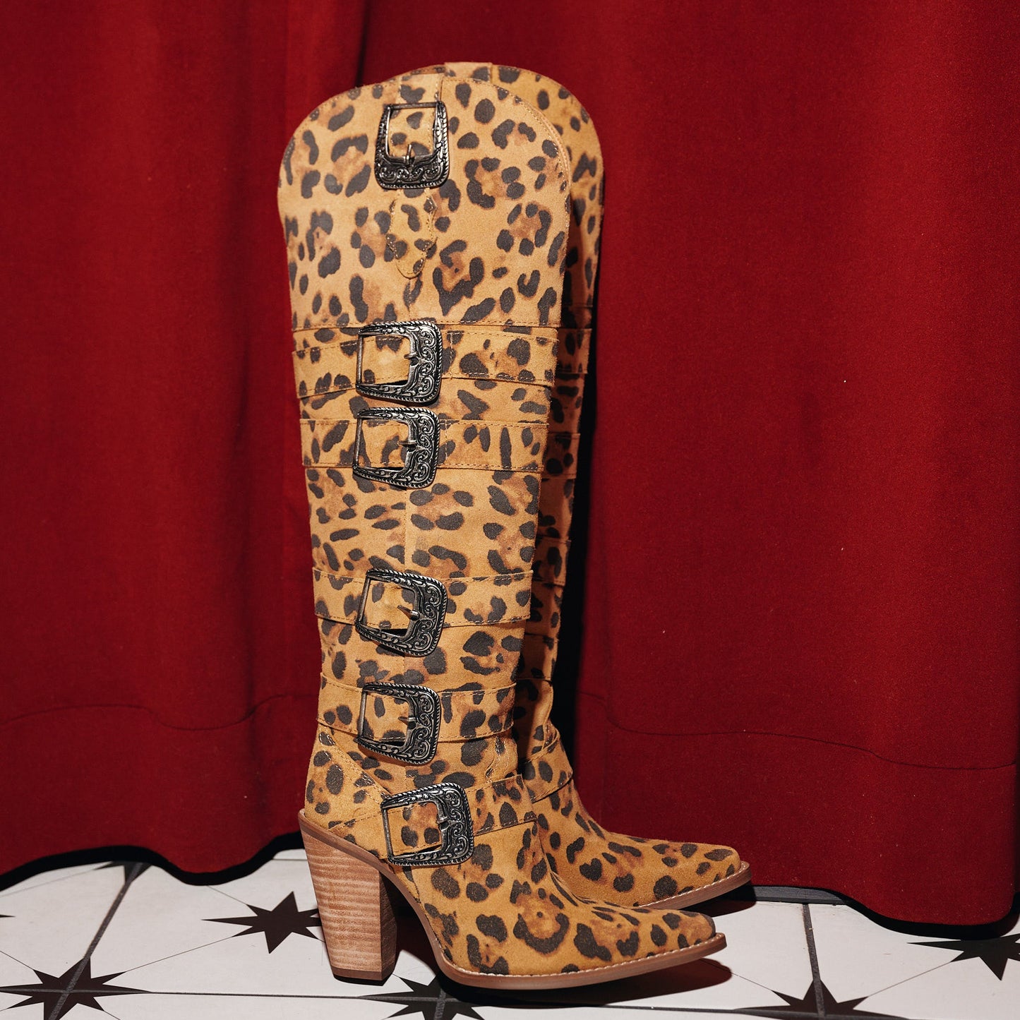 BUCKED OFF LEATHER BOOT
