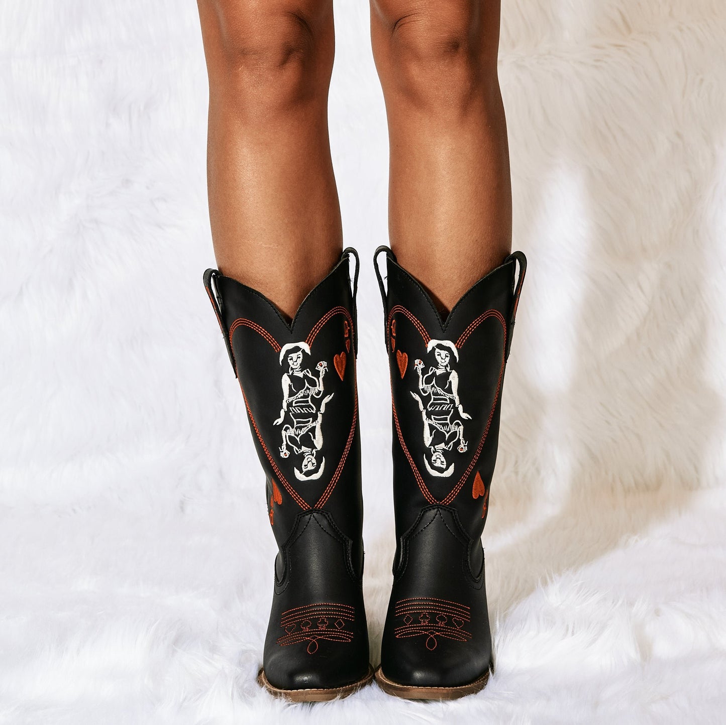 QUEEN A HEARTS  LEATHER BOOT