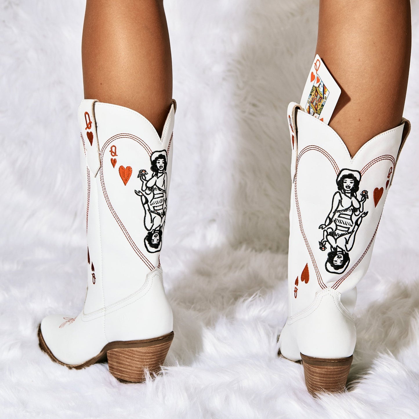 QUEEN A HEARTS  LEATHER BOOT