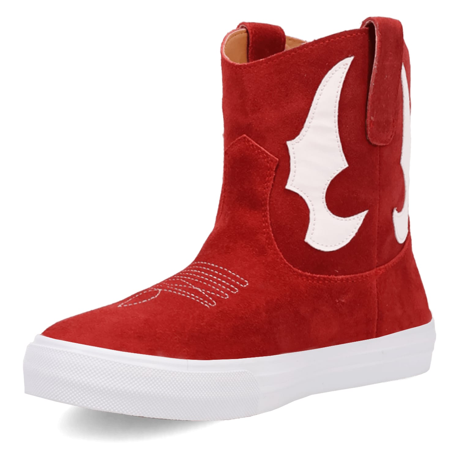PRODUCT SHOT OLLIE SNEAKER AT 225 DEGREE ANGLE