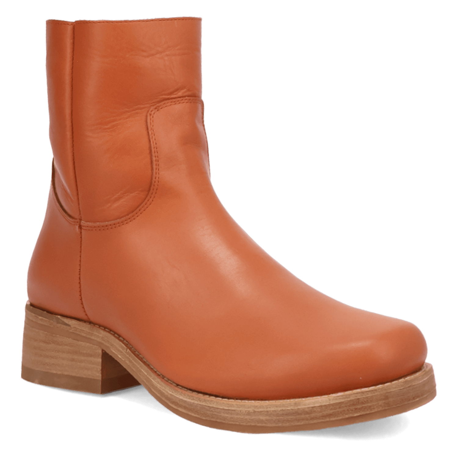 PRODUCT SHOT BANNER LEATHER BOOT AT 45 DEGREE ANGLE