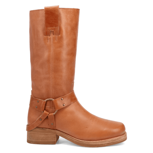 PRODUCT SHOT RIP LEATHER BOOT AT 90 DEGREE INSIDE ANGLE