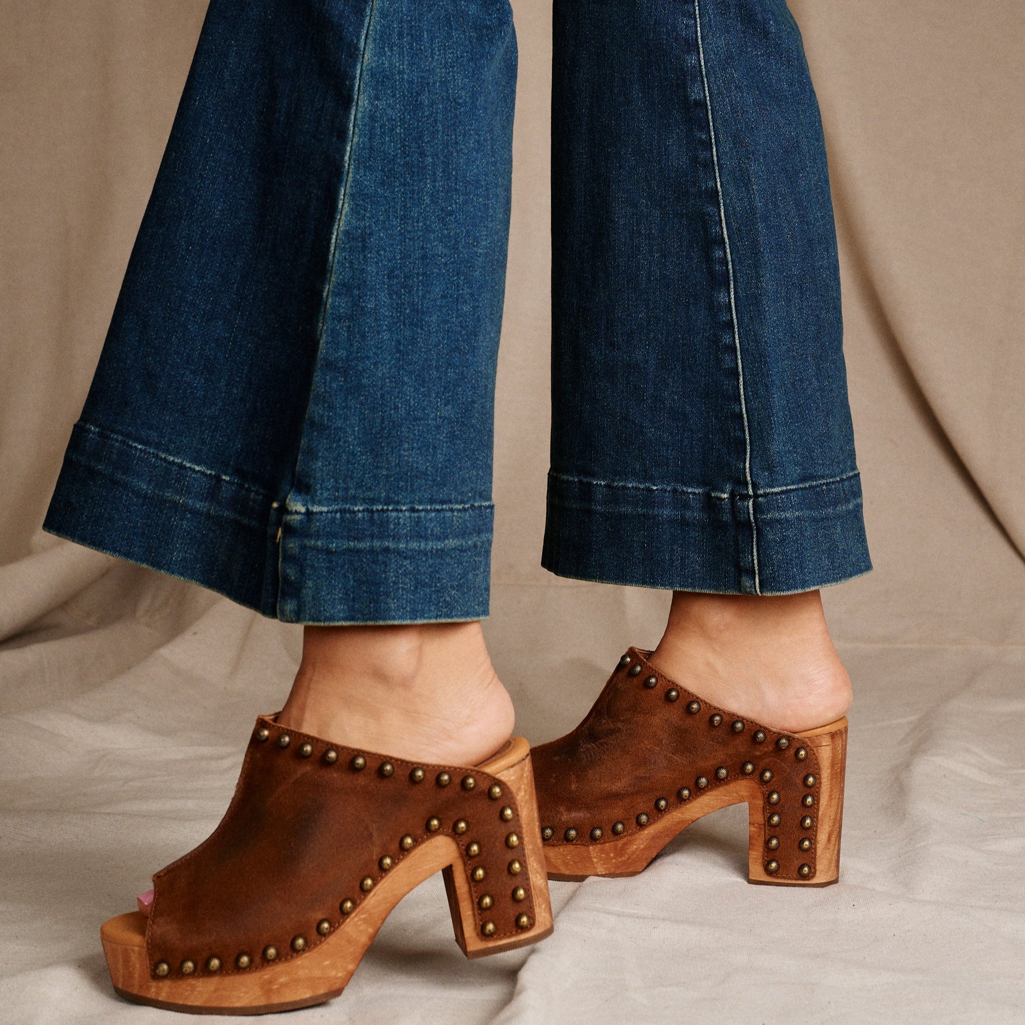 ECHO WOODEN SANDAL – Dingo1969