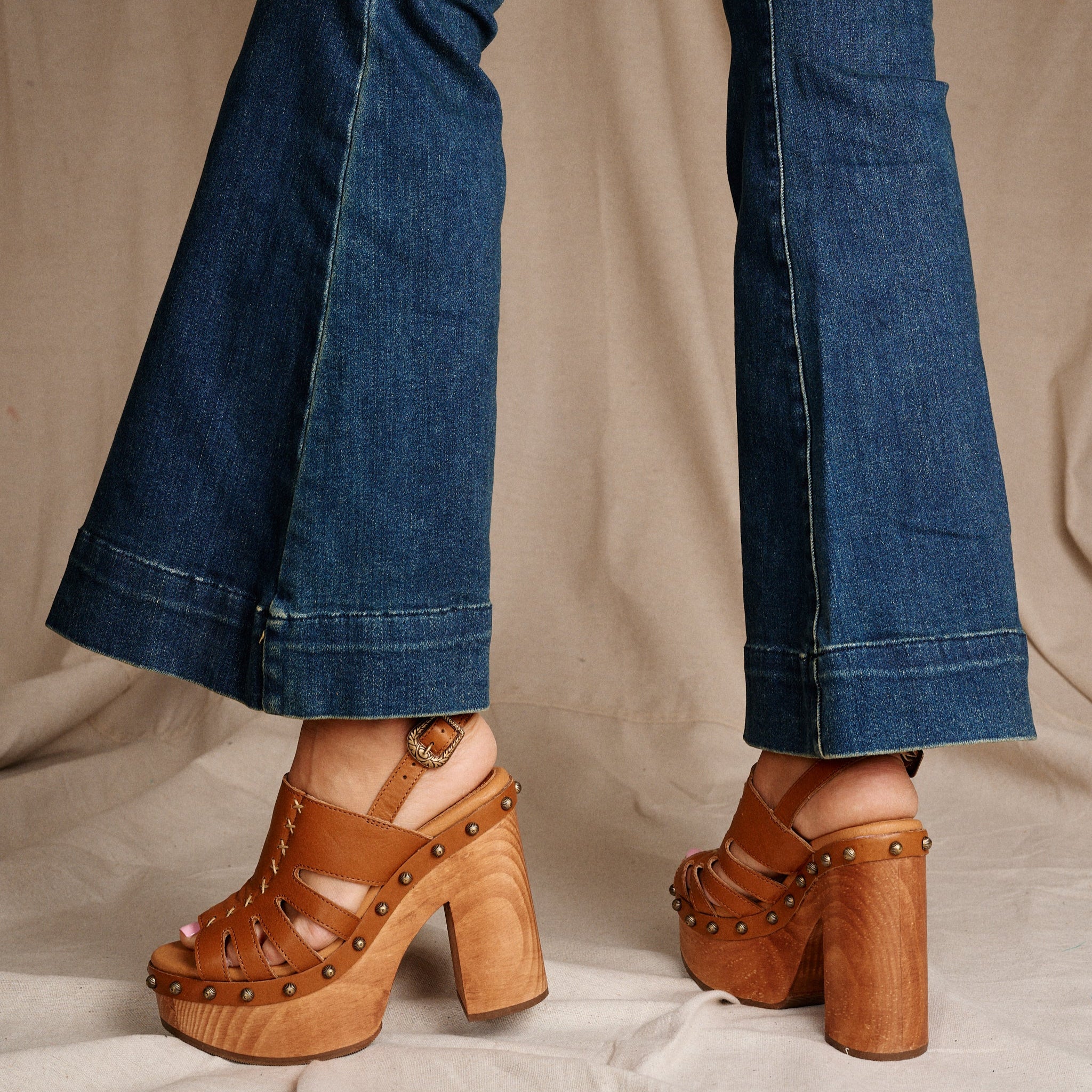 GEMA WOODEN SANDAL – Dingo1969