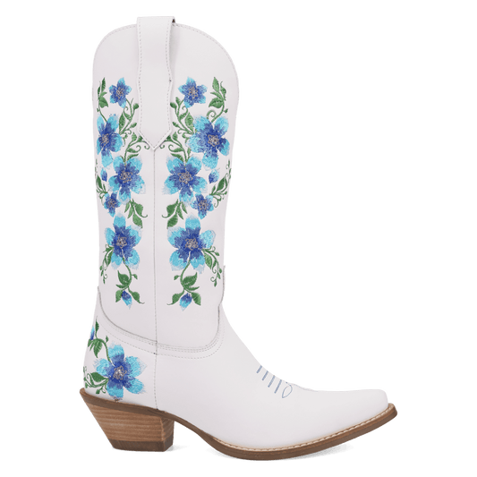 PRODUCT SHOT POSIE LEATHER BOOT AT 90 DEGREE INSIDE ANGLE