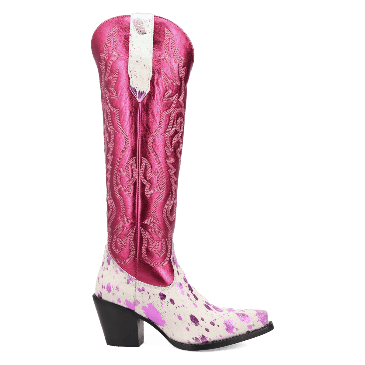 PRODUCT SHOT TAKE NO BULL LEATHER BOOT AT 90 DEGREE INSIDE ANGLE