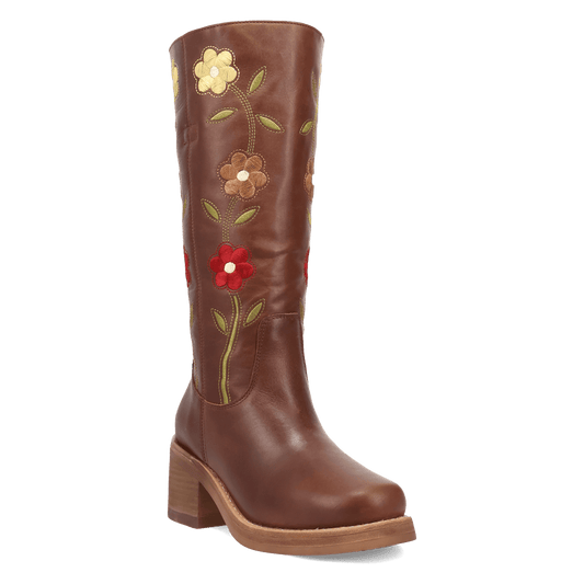 PRODUCT SHOT BLOOM LEATHER BOOT AT 45 DEGREE ANGLE