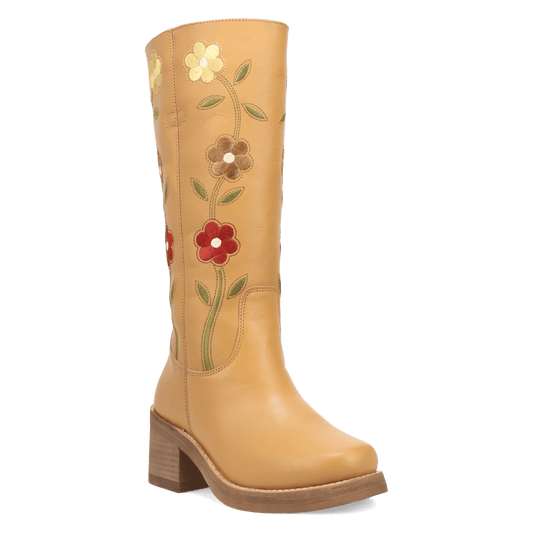 PRODUCT SHOT BLOOM LEATHER BOOT AT 45 DEGREE ANGLE