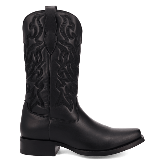 PRODUCT SHOT YOUNG BLOOD LEATHER BOOT AT 90 DEGREE INSIDE ANGLE