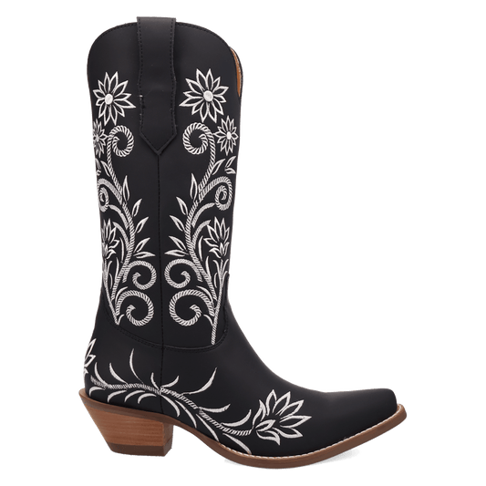 PRODUCT SHOT BUTTERCUP LEATHER BOOT AT 90 DEGREE INSIDE ANGLE