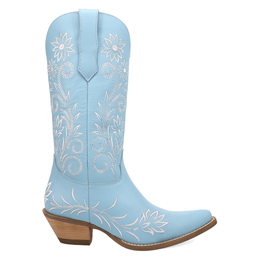 PRODUCT SHOT BUTTERCUP LEATHER BOOT AT 90 DEGREE INSIDE ANGLE