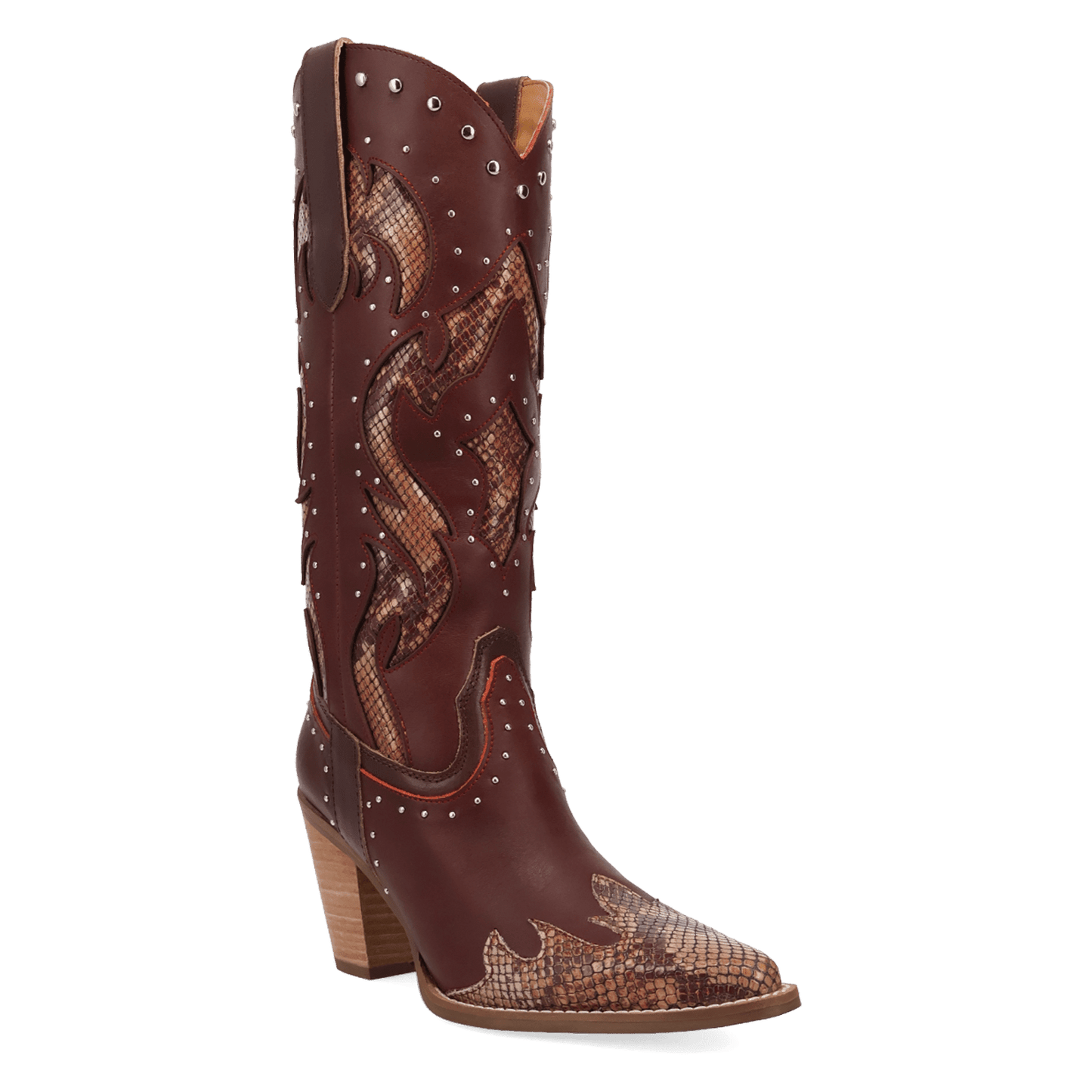 PRODUCT SHOT UNTAMED LEATHER BOOT AT 45 DEGREE ANGLE