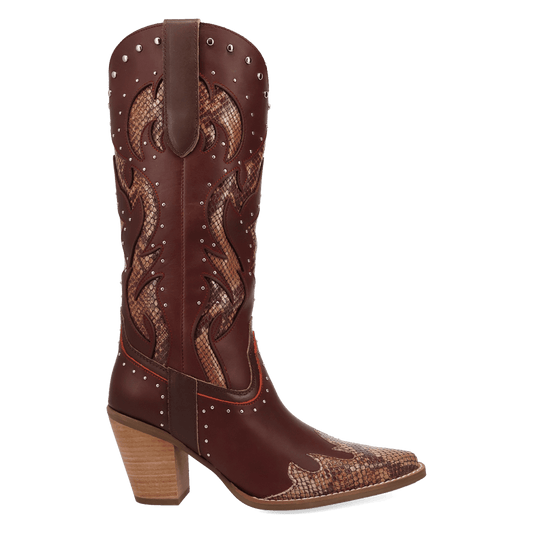 PRODUCT SHOT UNTAMED LEATHER BOOT AT 90 DEGREE INSIDE ANGLE