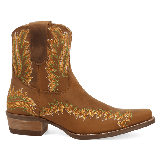 PRODUCT SHOT LAUREL LEATHER BOOTIE AT 90 DEGREE INSIDE ANGLE