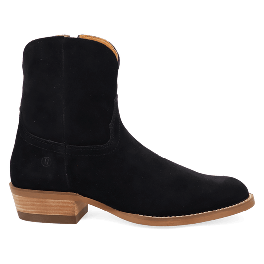 PRODUCT SHOT NIGHT SHIFT LEATHER BOOT AT 90 DEGREE INSIDE ANGLE