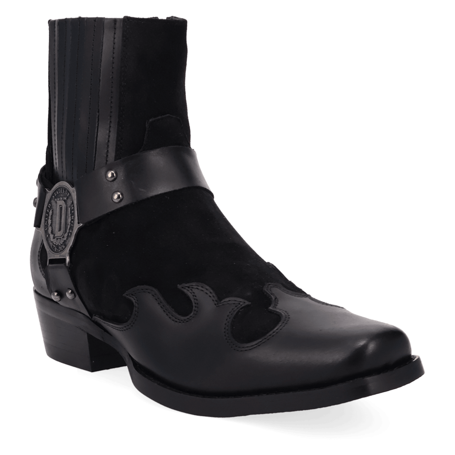 PRODUCT SHOT BANDIT LEATHER BOOT AT 45 DEGREE ANGLE