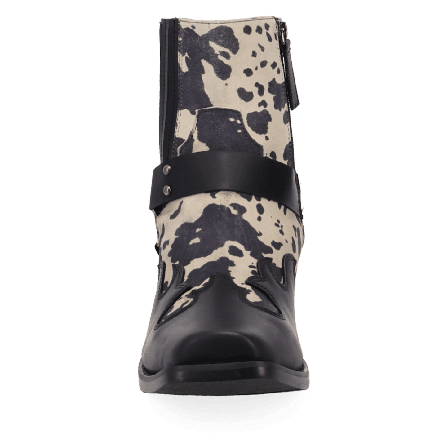 PRODUCT SHOT BANDIT LEATHER BOOT AT FRONT ANGLE