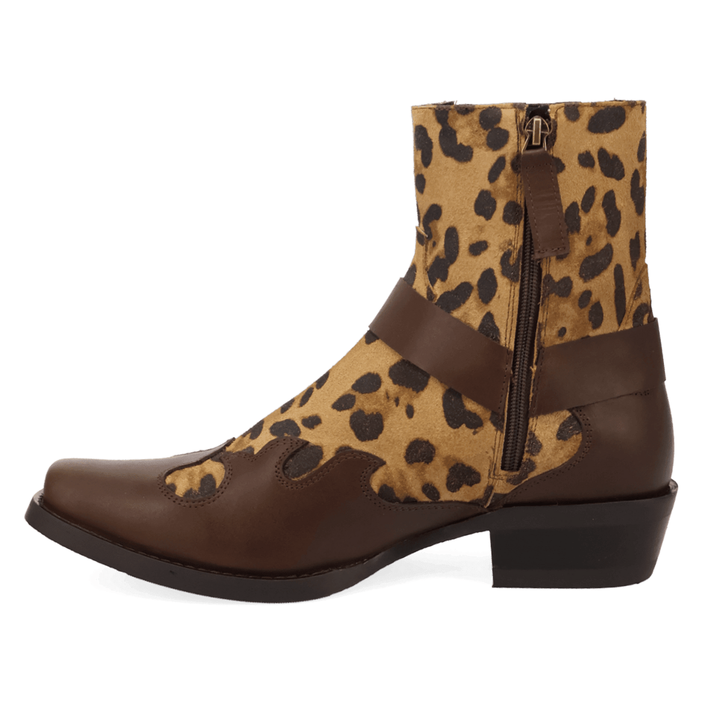 PRODUCT SHOT BANDIT LEATHER BOOT AT 135 DEGREE OUTSIDE ANGLE