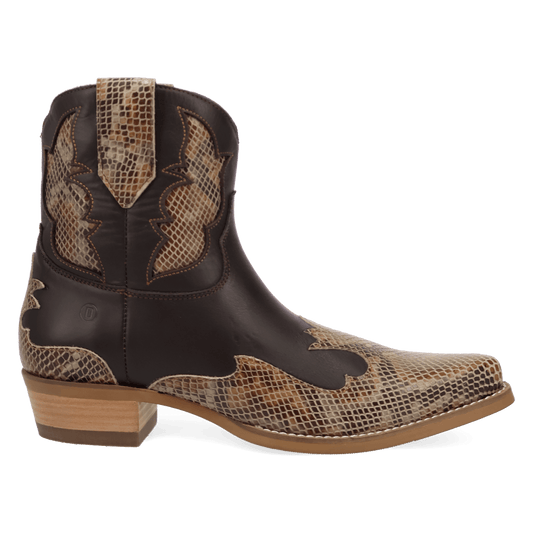 PRODUCT SHOT SERPICO LEATHER BOOT AT 90 DEGREE INSIDE ANGLE
