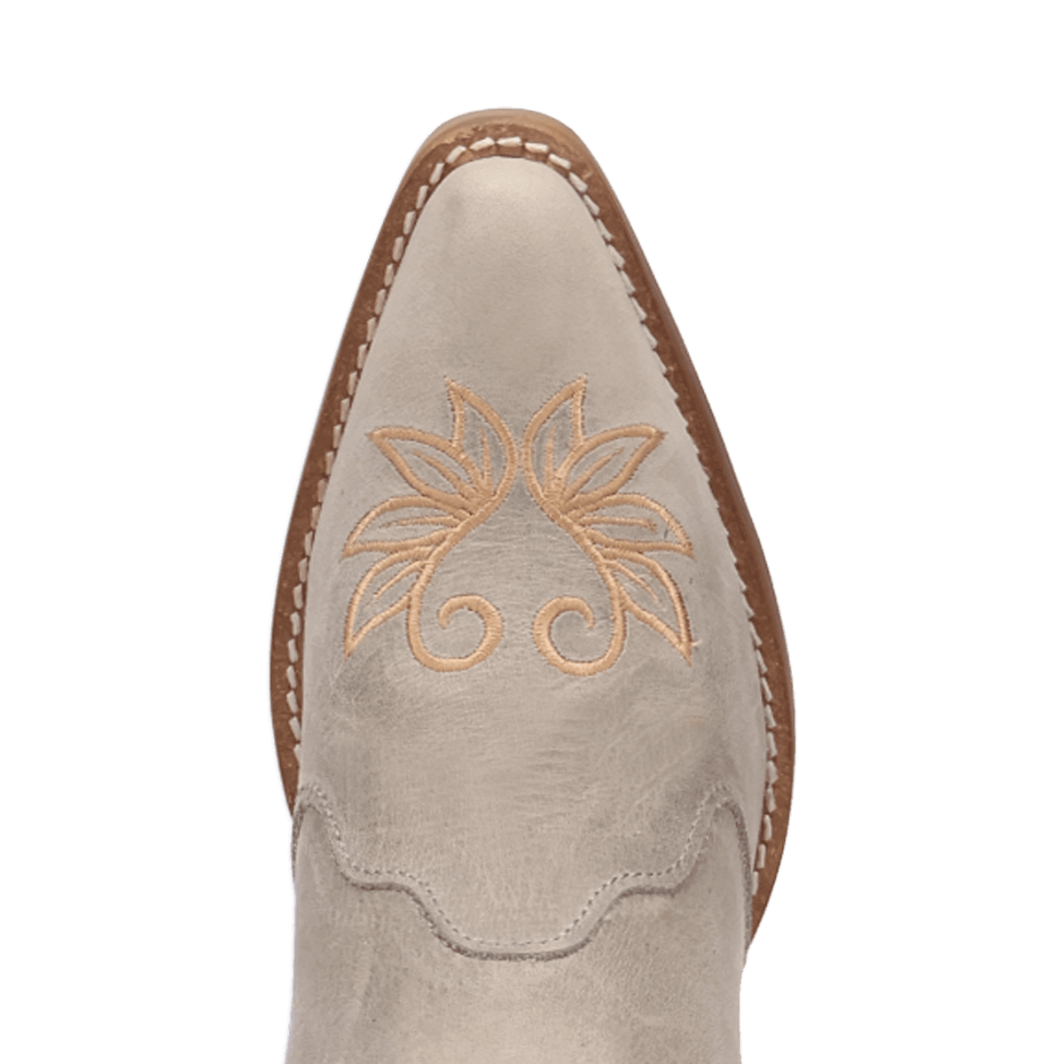 PRODUCT SHOT COUNTRY CUTE LEATHER BOOTIE AT TOE ANGLE