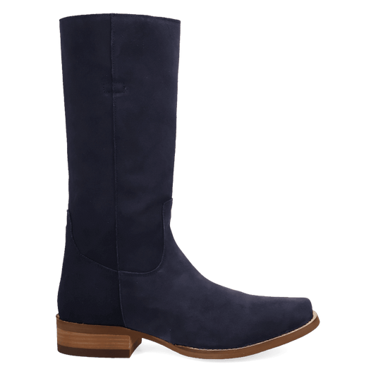 PRODUCT SHOT BOONE LEATHER BOOT AT 90 DEGREE INSIDE ANGLE